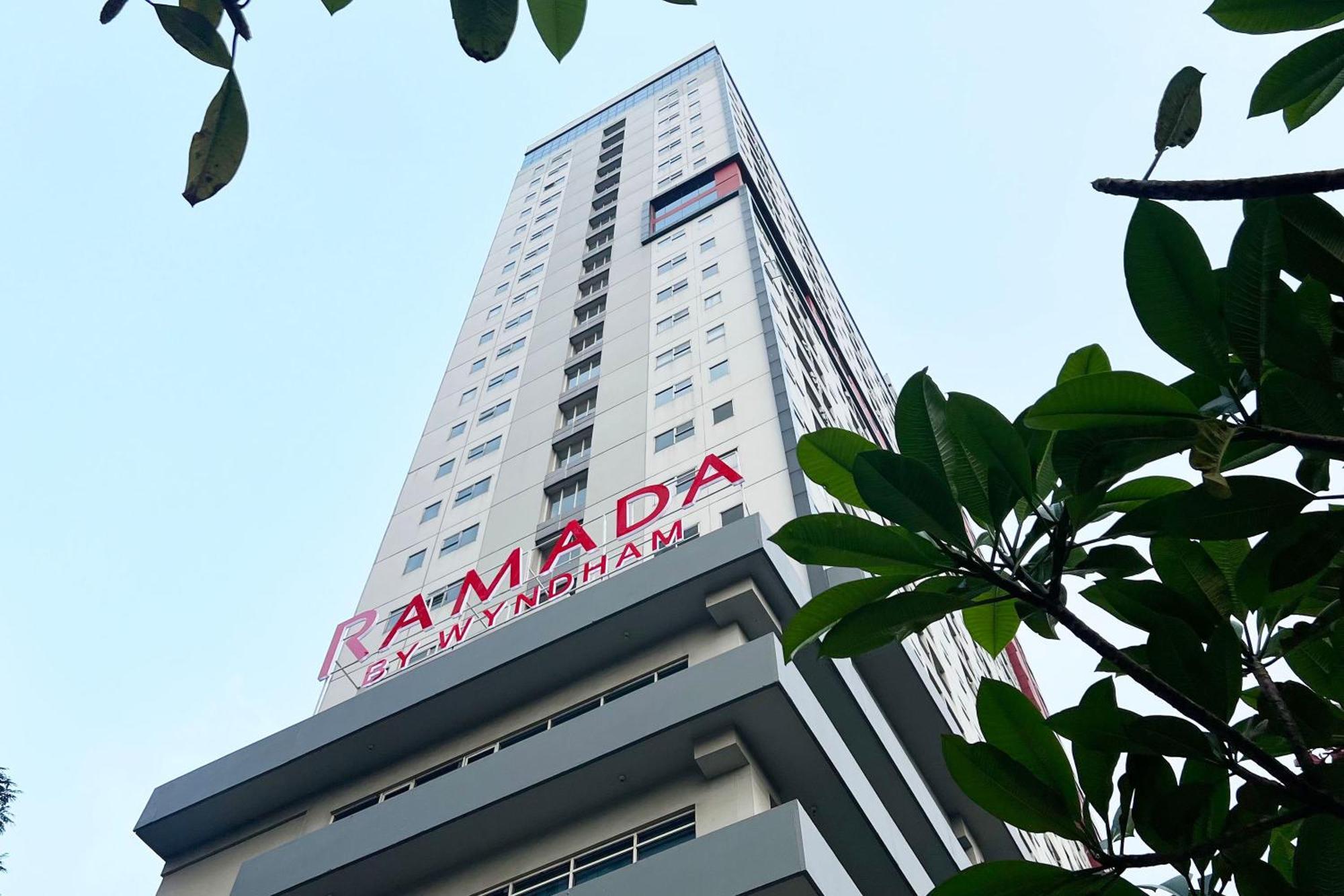 Ramada By Wyndham Serpong Extérieur photo
