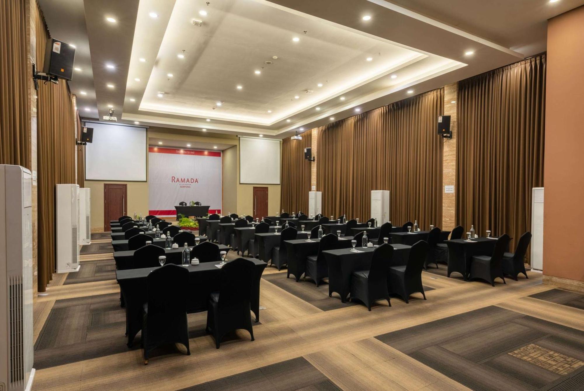 Ramada By Wyndham Serpong Extérieur photo