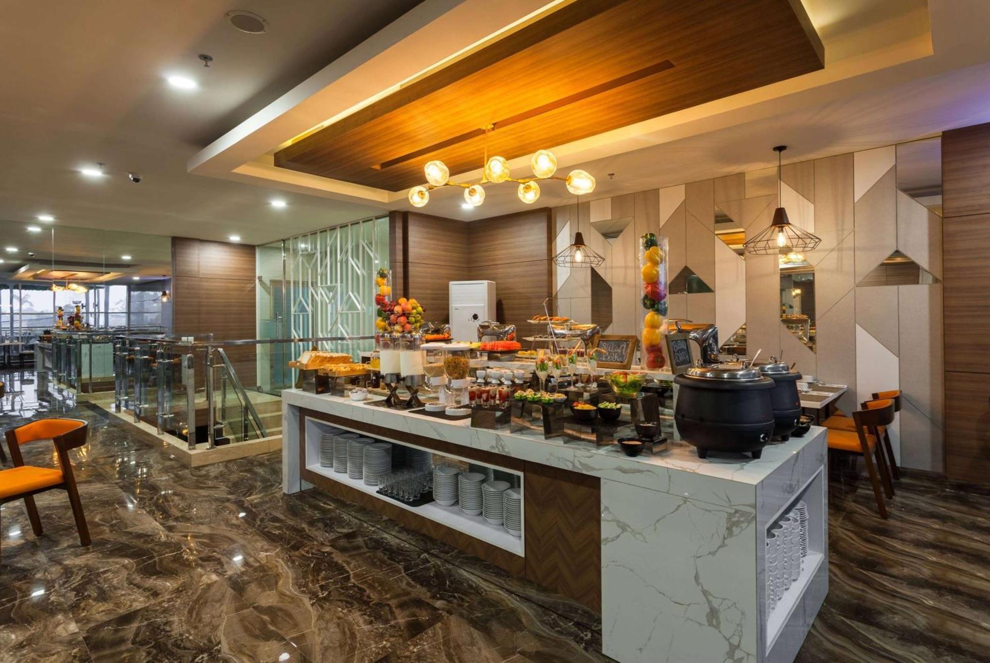 Ramada By Wyndham Serpong Extérieur photo