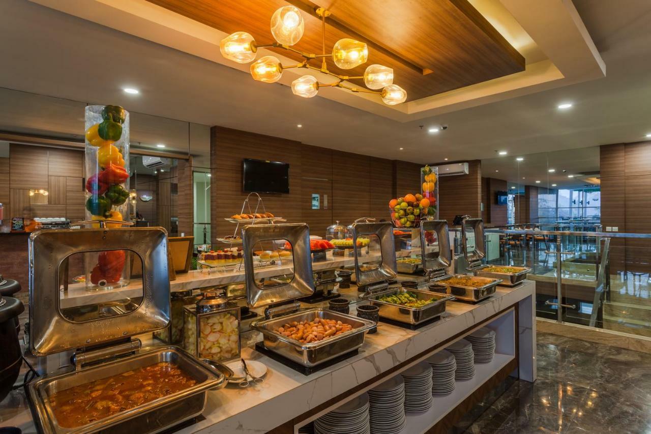 Ramada By Wyndham Serpong Extérieur photo